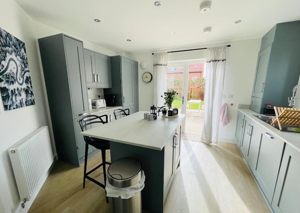 Stunning! Beautiful Contemporary Property In Holt, Norfolk 홀트 외부 사진