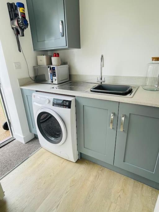 Stunning! Beautiful Contemporary Property In Holt, Norfolk 홀트 외부 사진